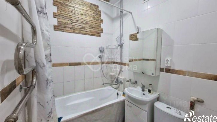 2-комн квартира ул Бакинская, 1,  д. 1