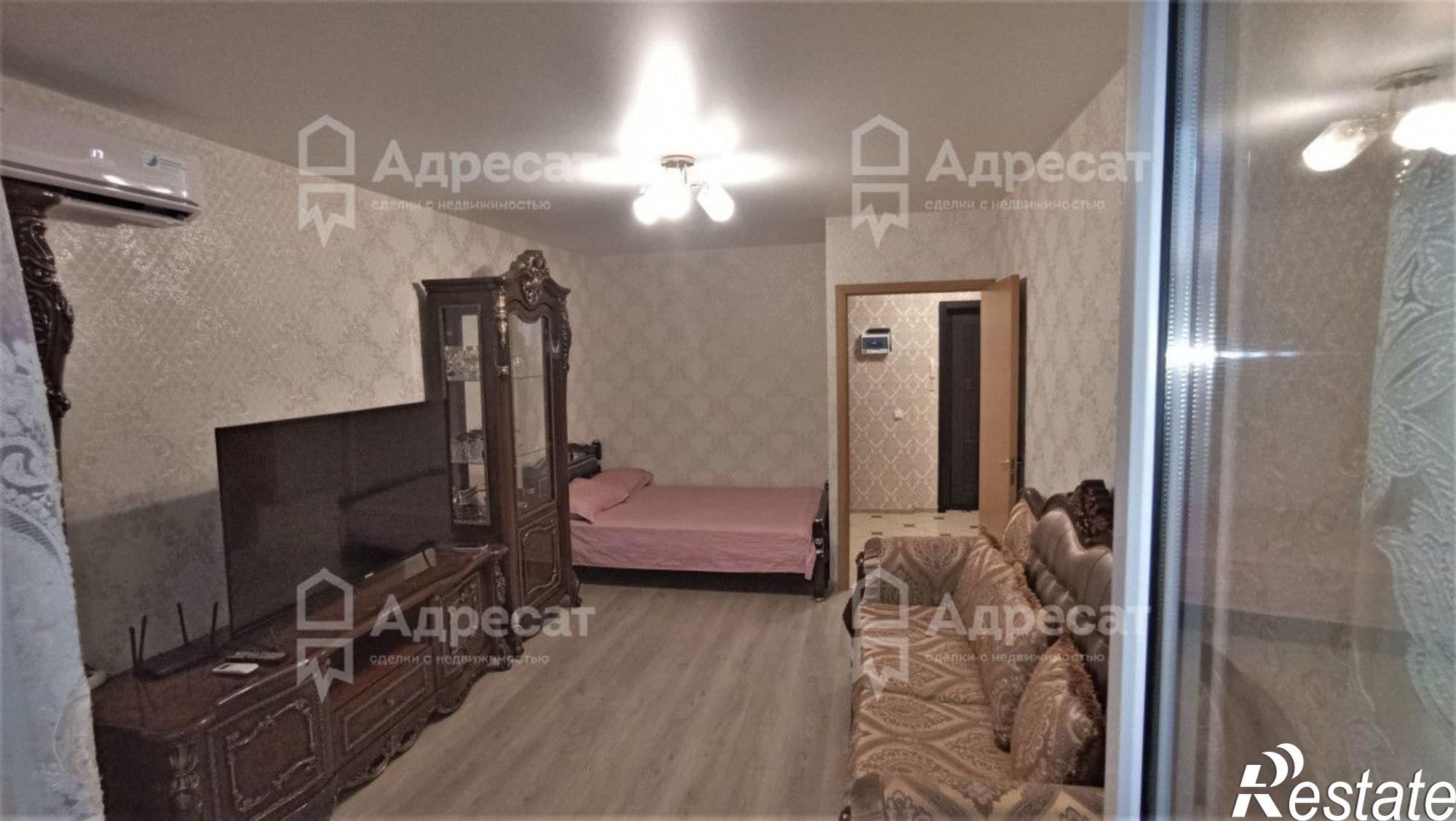 Купить квартиру за 4 850 000 рублей на ул. Комарова,  д.76