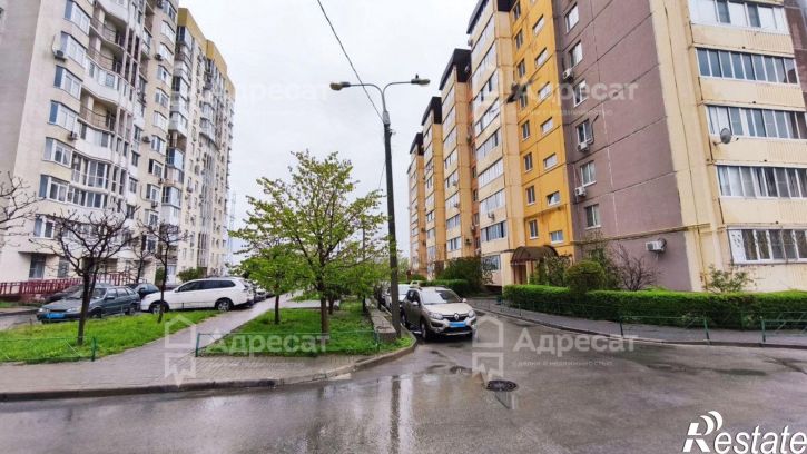 2-комн квартира ул. им. маршала Воронова,  д.12