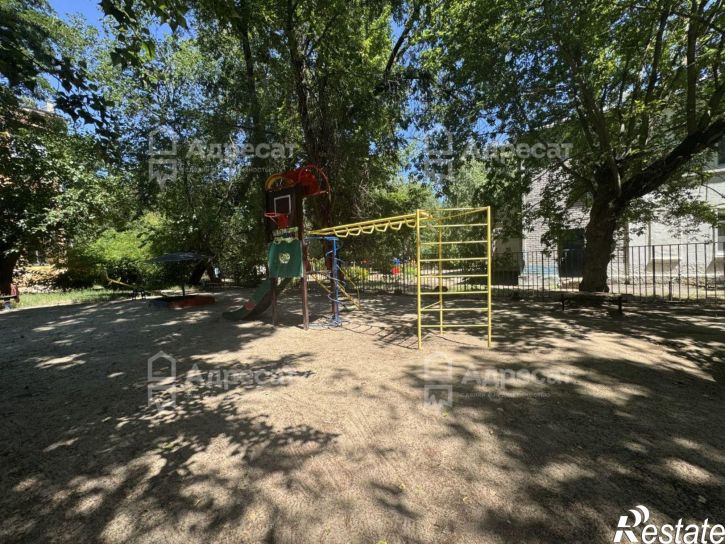 3-комн квартира ул. им. Генерала Шумилова,  д.12