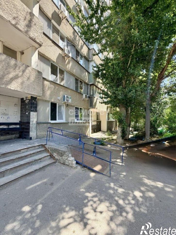 3-комн квартира ул Закавказская, 1,  д. 1