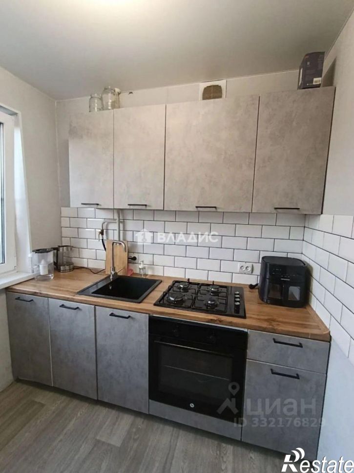 2-комн квартира ул 64-й Армии, 129,  д. 129