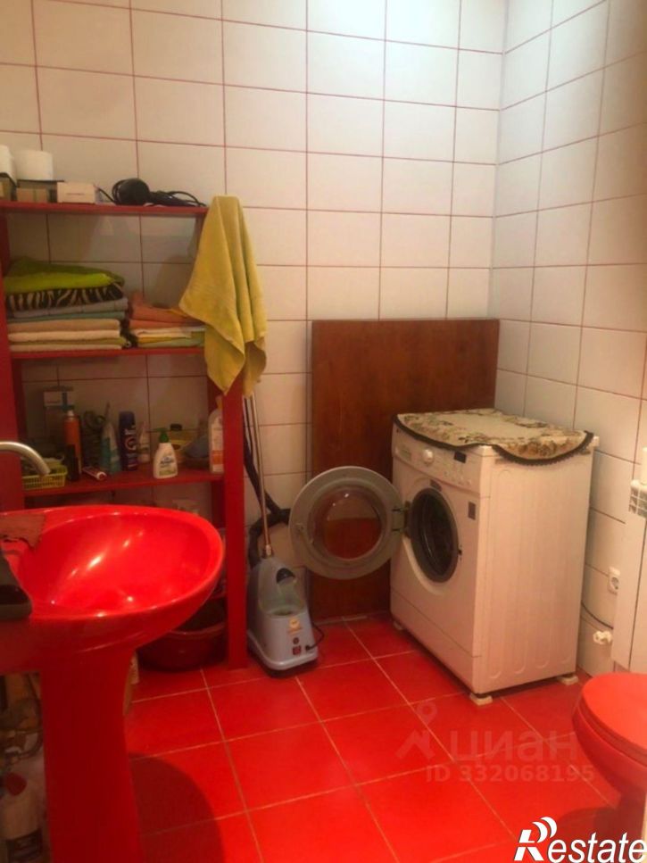 4-комн квартира ул Енотаевская, 37,  д. 37