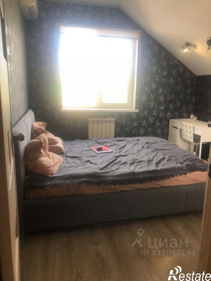 4-комн квартира ул Енотаевская, 37,  д. 37
