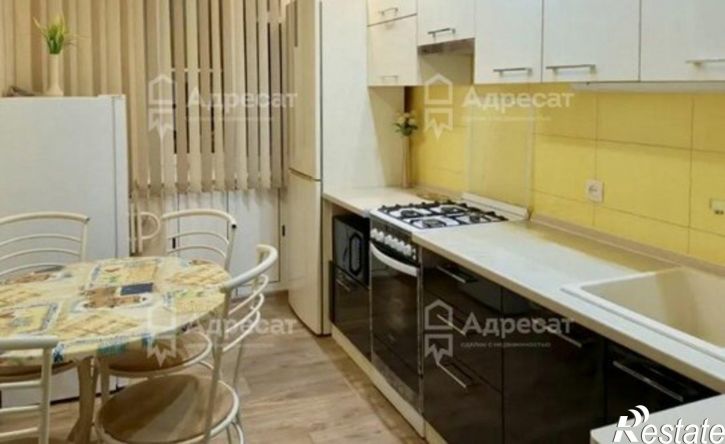 2-комн квартира ул Зерноградская, 3,  д. 3