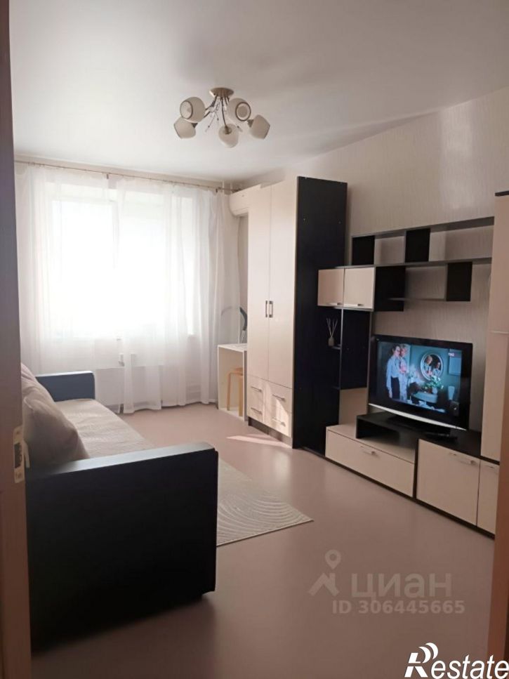 1-комн квартира ул им. академика Комарова, 80,  д. 80