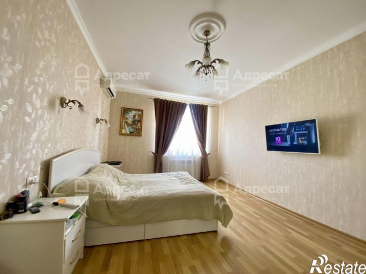 3-комн квартира ул. Шекснинская,  д.64