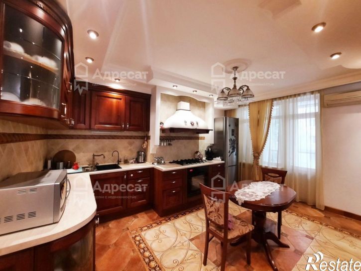 3-комн квартира ул. Донецкая,  д.14