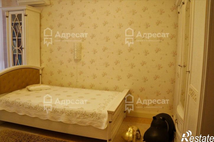4-комн квартира ул. Ангарская,  д.71