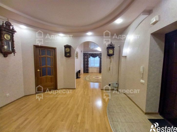 3-комн квартира ул. Космонавтов,  д.19