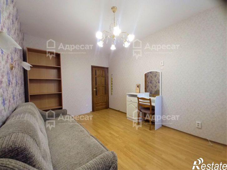 3-комн квартира ул. Космонавтов,  д.19