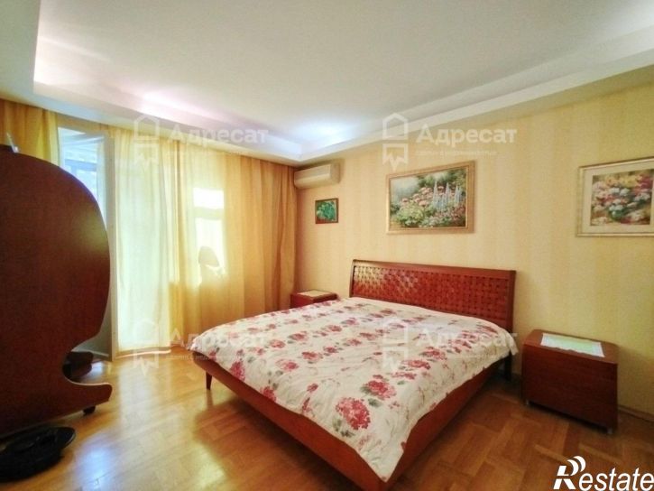 3-комн квартира ул. Ярославская,  д.10