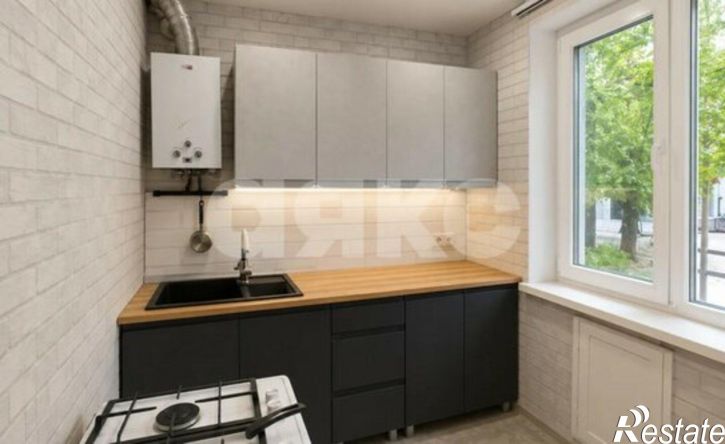 3-комн квартира ул Колпинская, 18,  д. 18