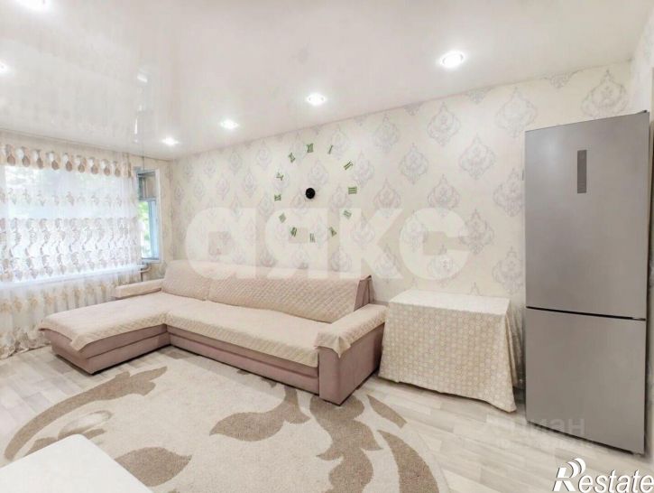 3-комн квартира ул Колпинская, 18,  д. 18
