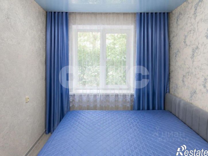 3-комн квартира ул Колпинская, 18,  д. 18