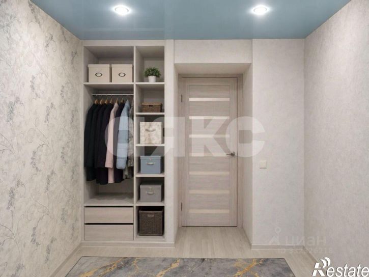 3-комн квартира ул Колпинская, 18,  д. 18