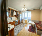 2-комн, 79кв м, этаж 10/11 ул Авиаторская, 1б
