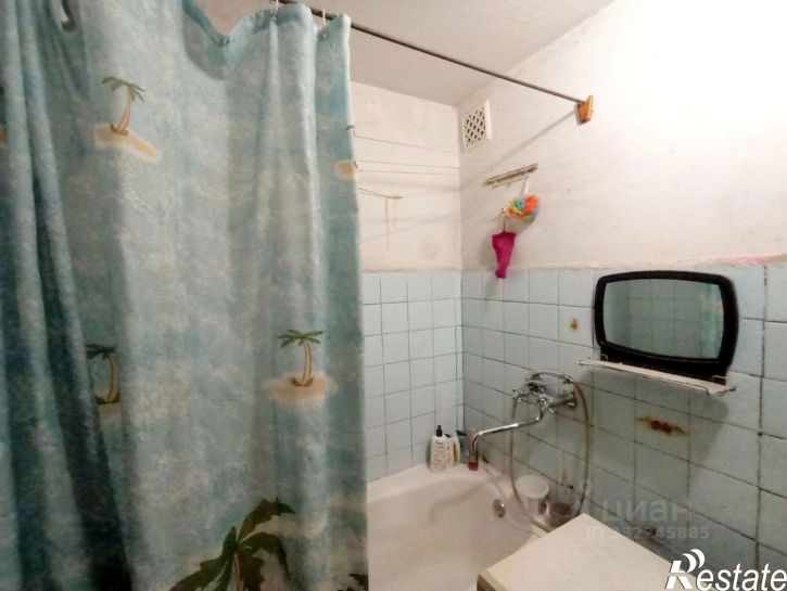 2-комн квартира ул Зерноградская, 3,  д. 3