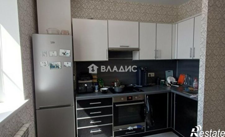 2-комн квартира ул им. Покрышкина, 3,  д. 3
