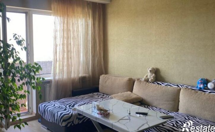 3-комн квартира ул Космонавтов, 43,  д. 43