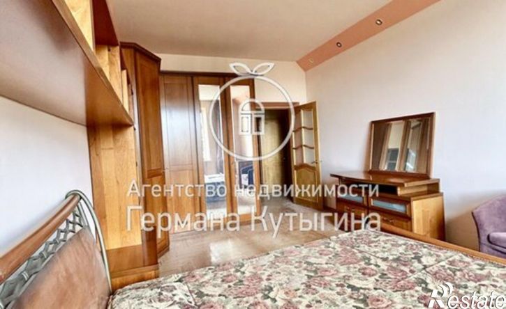 3-комн квартира ул Аллея Героев, 1,  д. 1