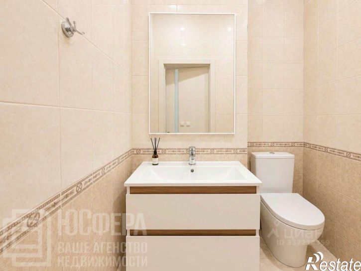 3-комн квартира ул Бакинская, 2,  д. 2