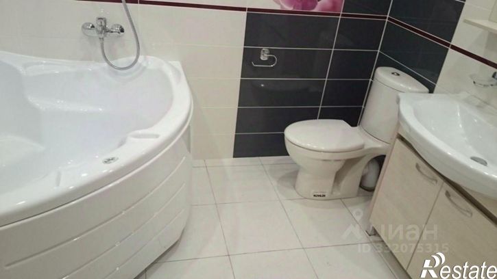 4-комн квартира ул Комсомольская, 8,  д. 8