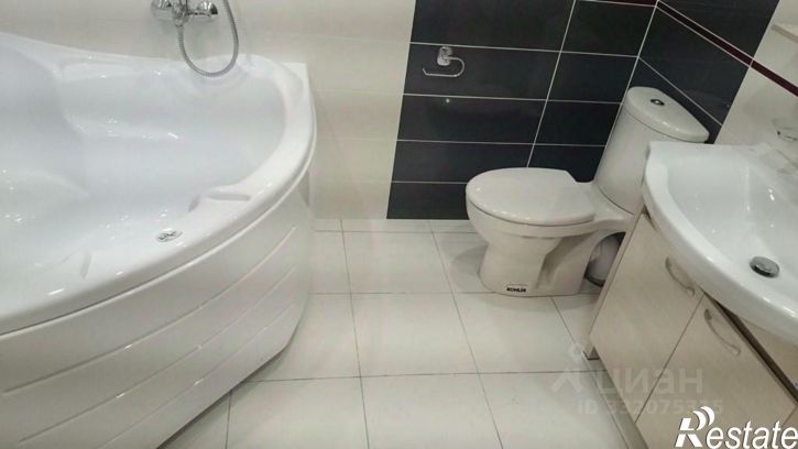 4-комн квартира ул Комсомольская, 8,  д. 8