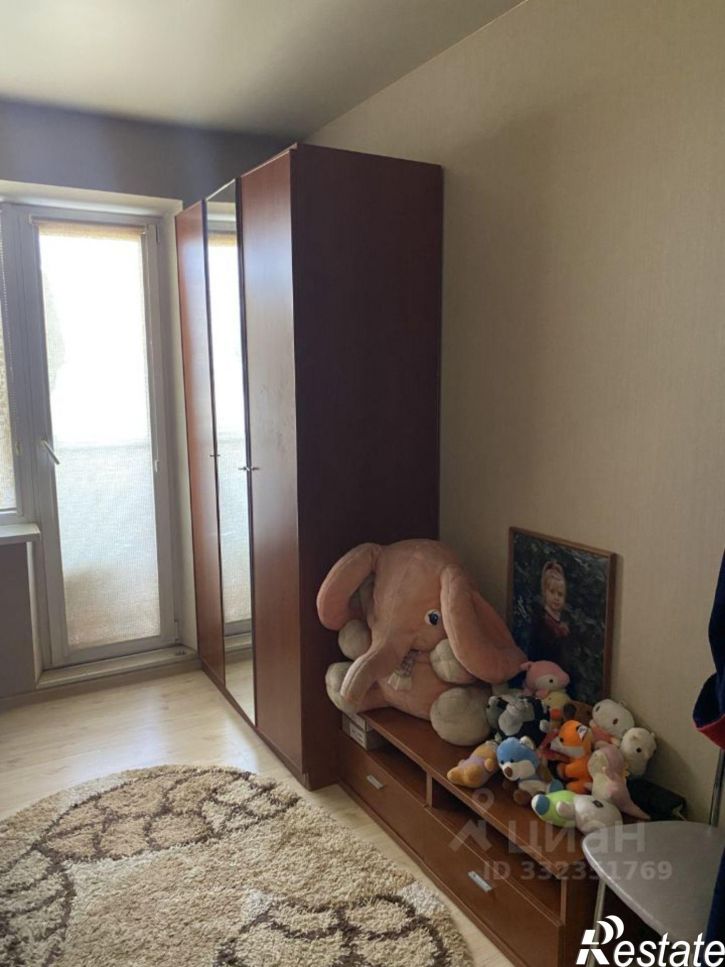 3-комн квартира ул Космонавтов, 43,  д. 43
