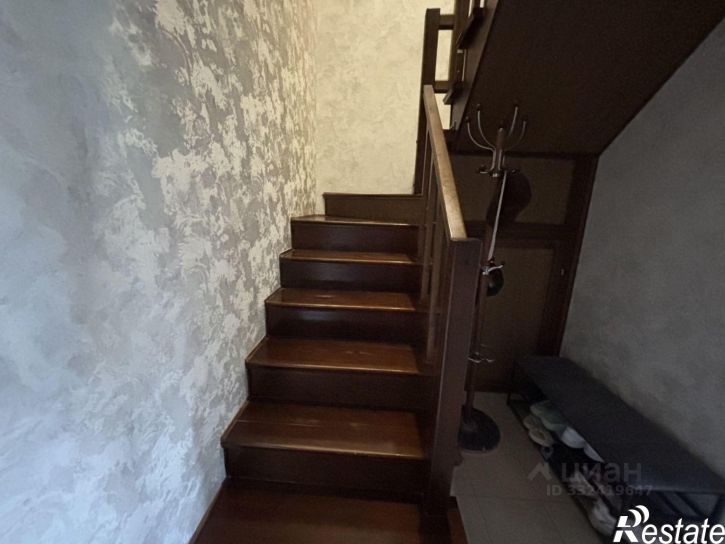 4-комн квартира ул Шекснинская, 8А,  д. 8А