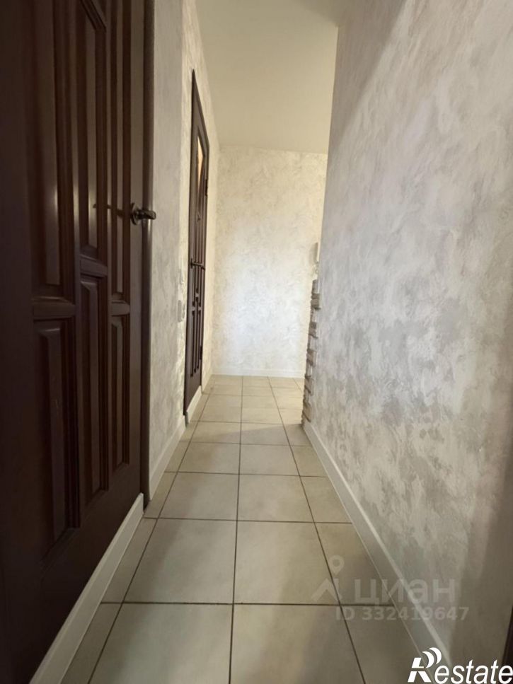4-комн квартира ул Шекснинская, 8А,  д. 8А