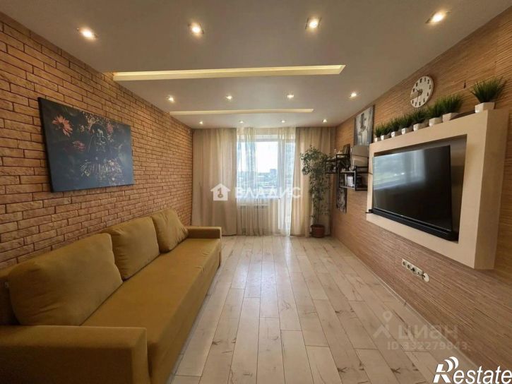 4-комн квартира б-р 30-летия Победы, 17а,  д. 17а