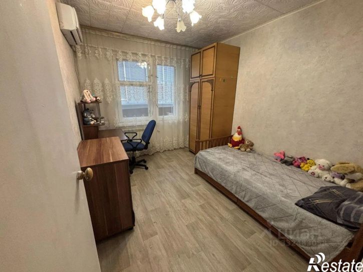 3-комн квартира ул Изобильная, 4,  д. 4