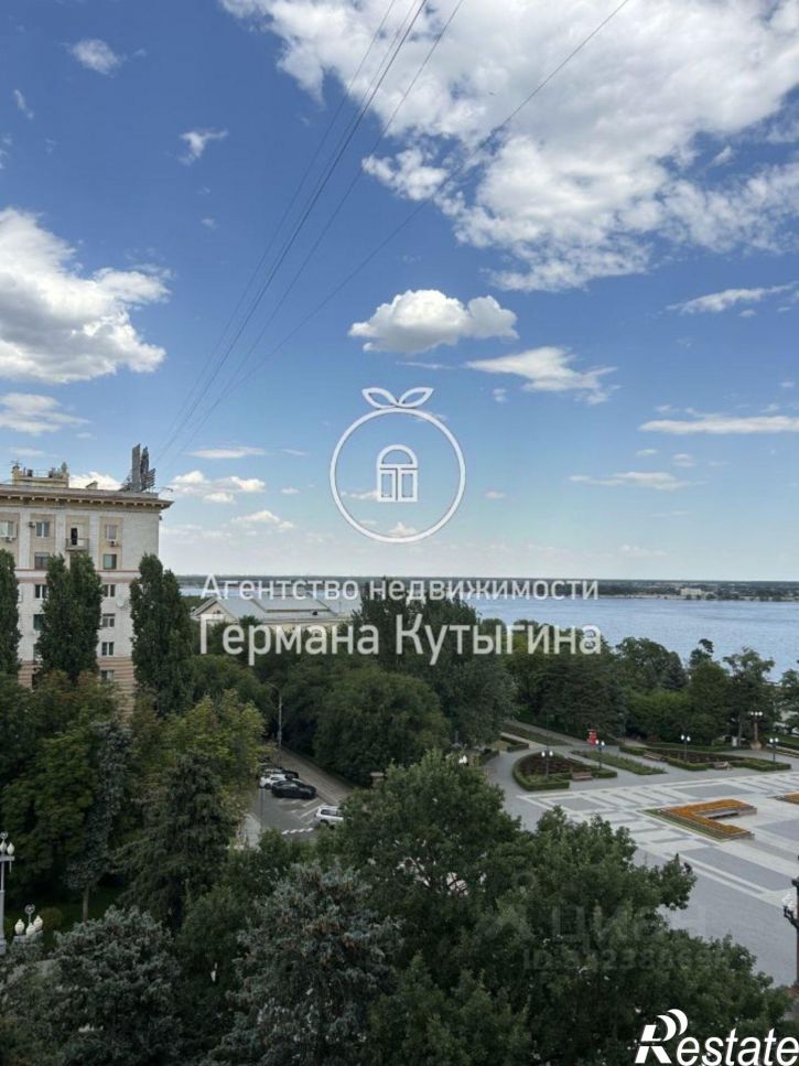 3-комн квартира ул Аллея Героев, 1,  д. 1