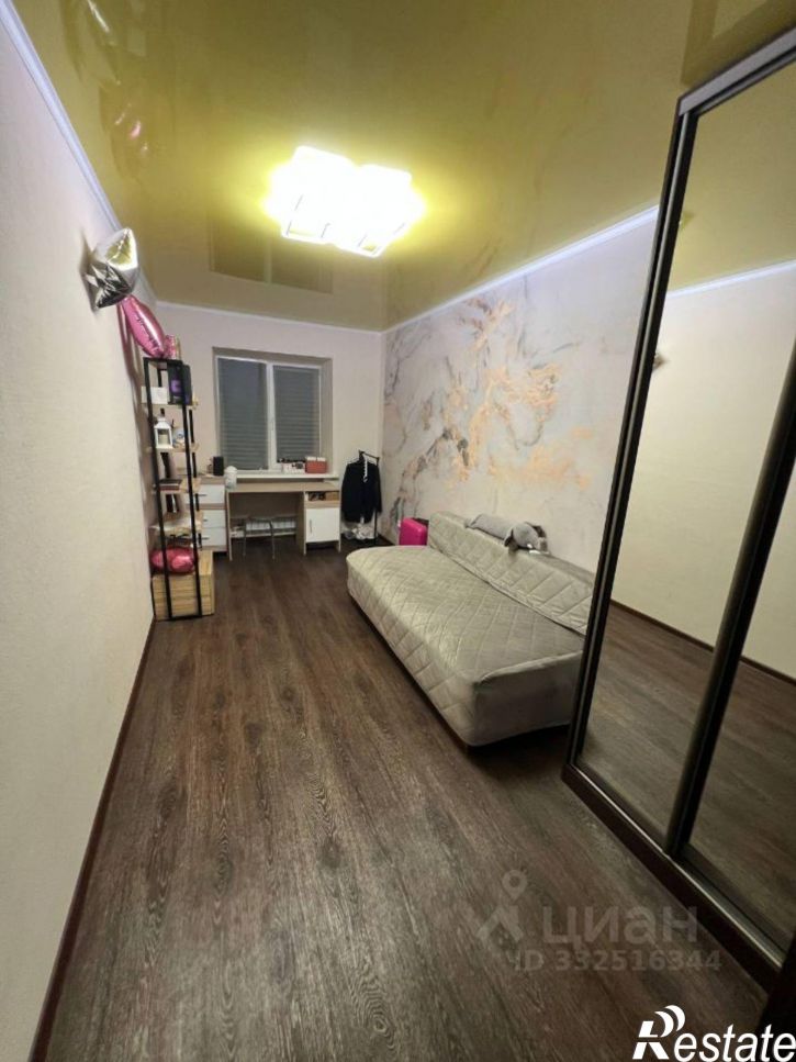 2-комн квартира Университетский пр-кт, 40,  д. 40