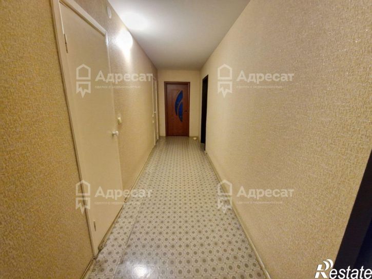 4-комн квартира ул. Землячки,  д.27Д