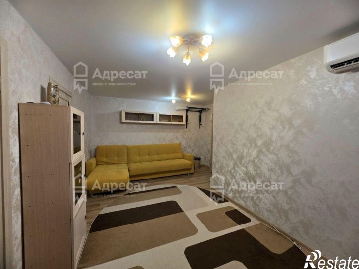 4-комн квартира ул. Депутатская,  д.4