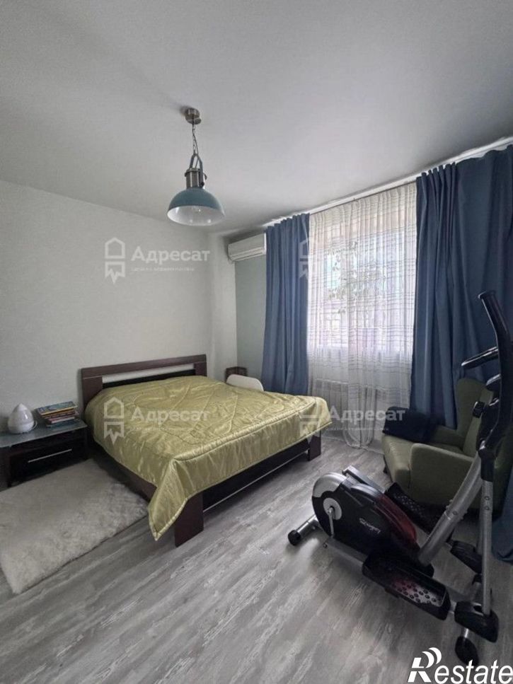 3-комн квартира ул. Бабича,  д.12
