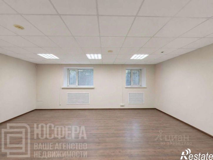 Торговое помещение ул Танкистов, 3а,  д. 3а