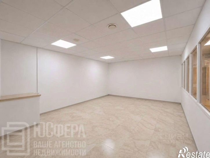 Торговое помещение ул Танкистов, 3а,  д. 3а