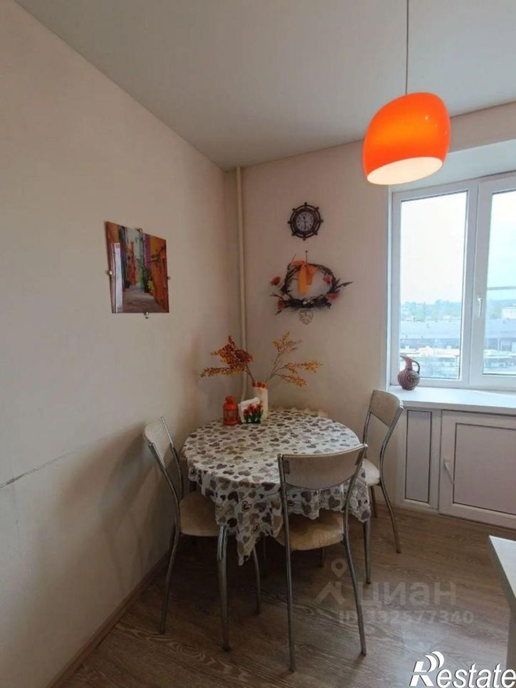 3-комн квартира ул Гороховцев, 2,  д. 2