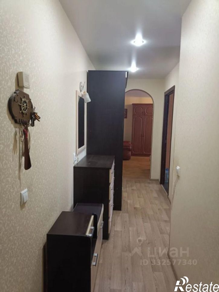 3-комн квартира ул Гороховцев, 2,  д. 2