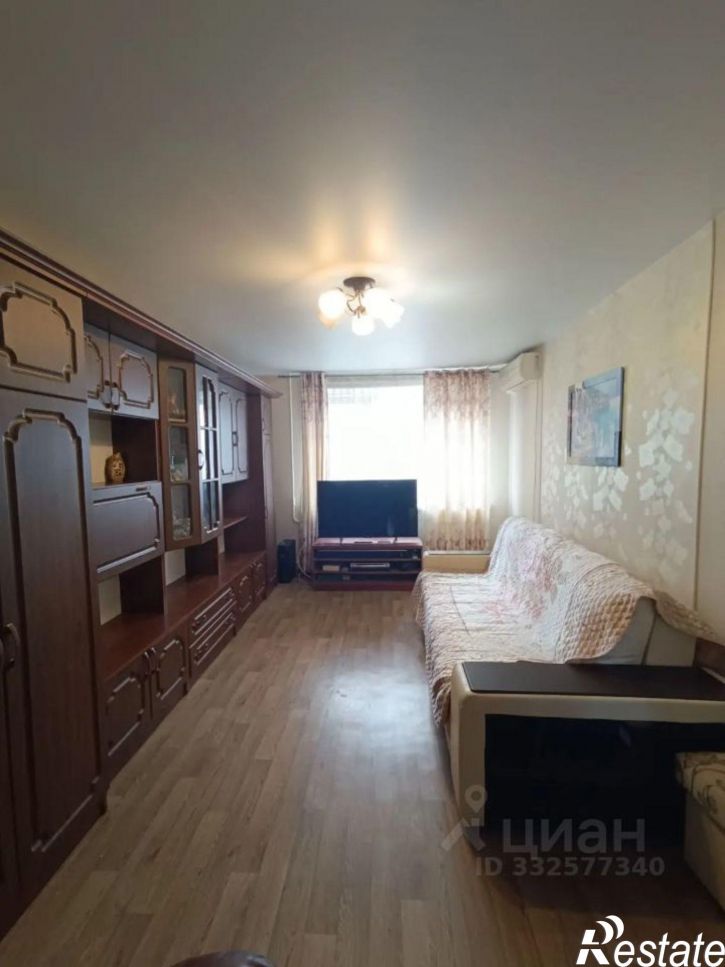 3-комн квартира ул Гороховцев, 2,  д. 2