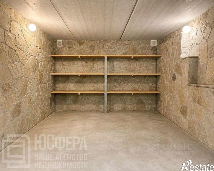 Гараж/парковка ул Коммунистическая, 11,  д. 11