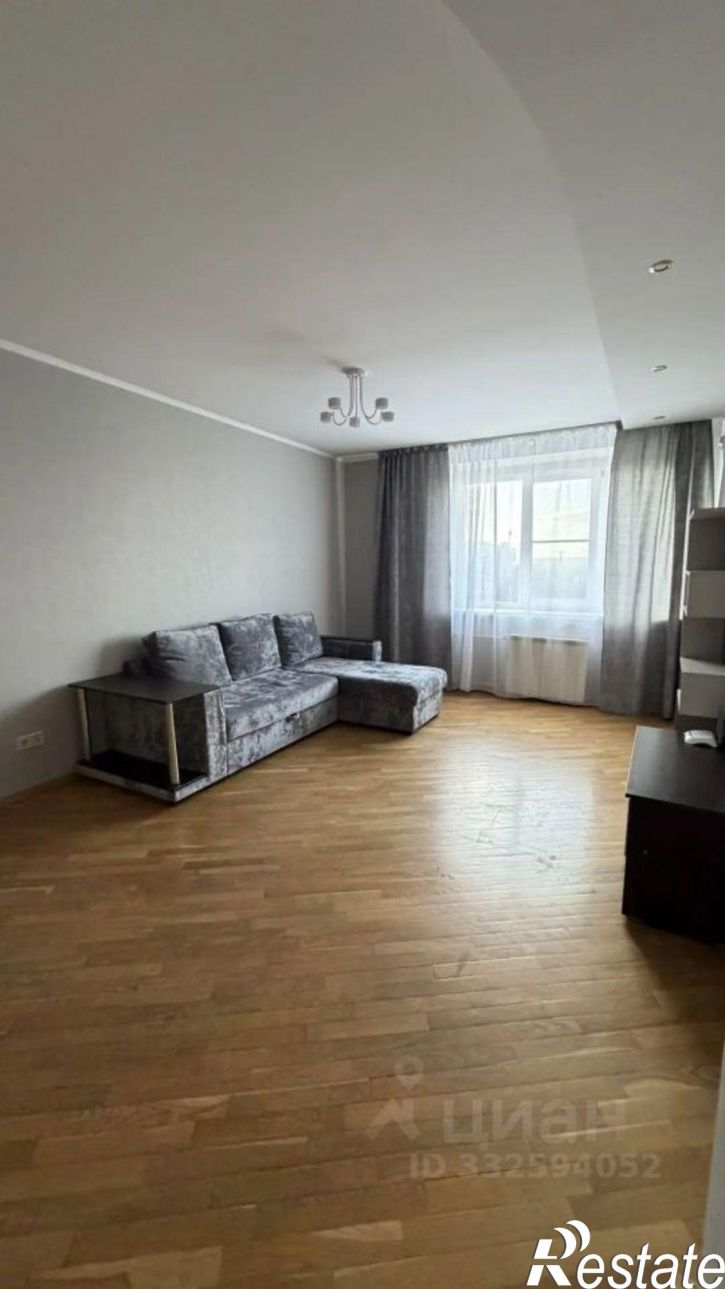 3-комн квартира ул Череповецкая, 11/2,  д. 11/2