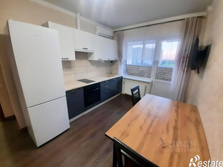 1-комн квартира б-р 30-летия Победы, 19б,  д. 19б