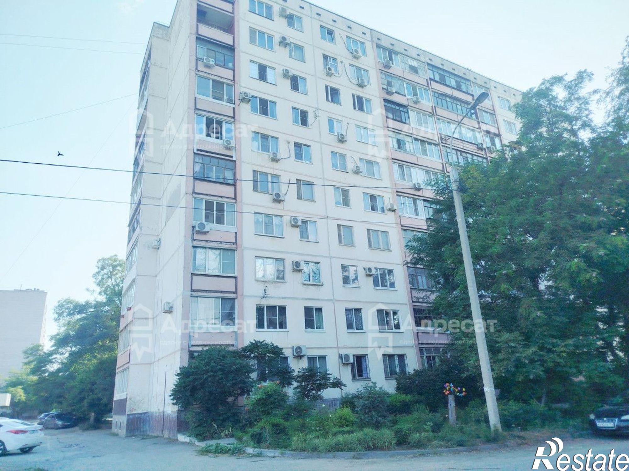 Купить квартиру за 4 050 000 рублей на ул. Панферова,  д.14