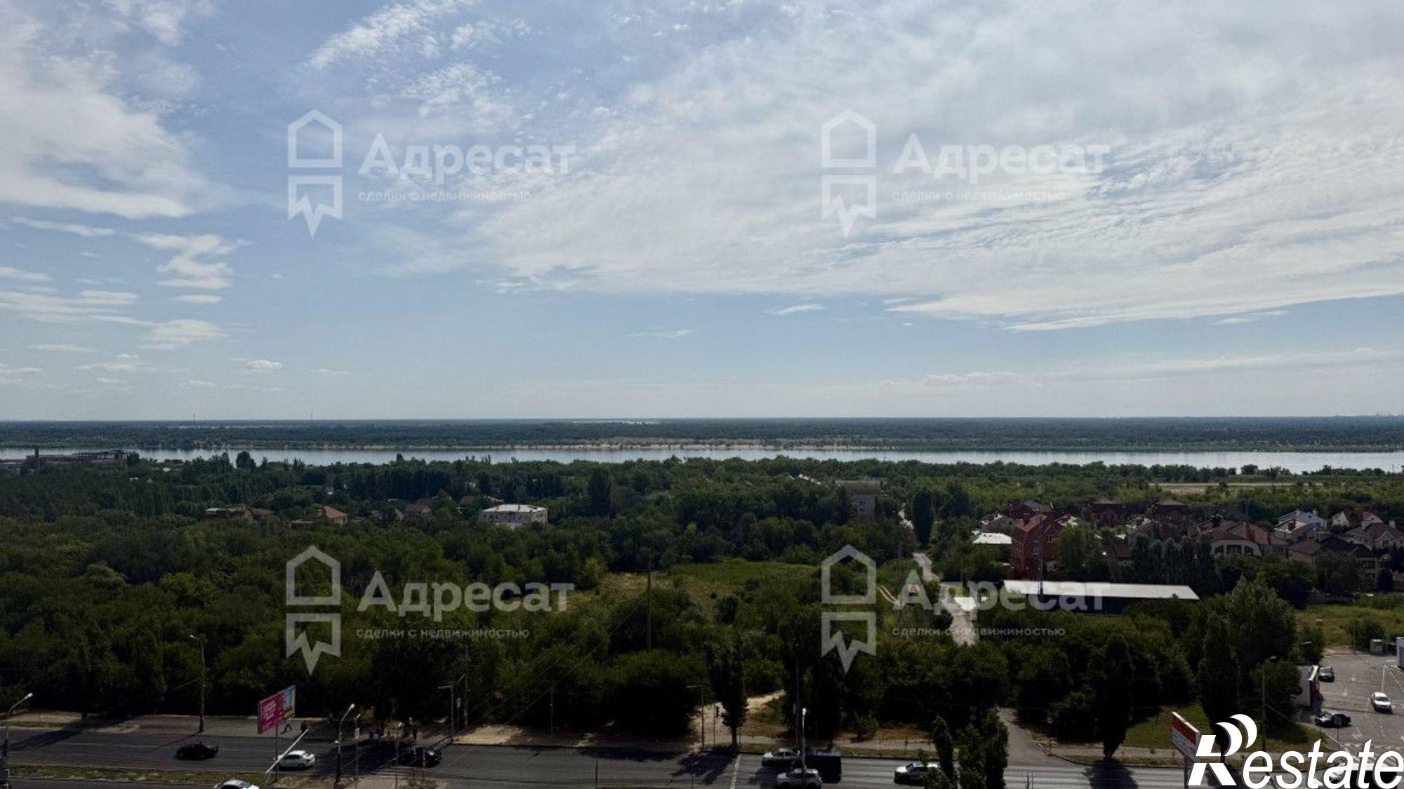 Купить квартиру за 5 200 000 рублей на ул. им. Гаря Хохолова,  д.2