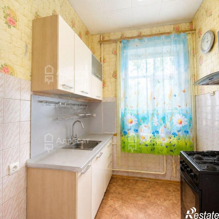 3-комн квартира ул. Лодыгина,  д.12