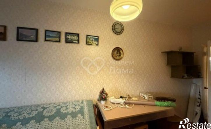 3-комн квартира ул Зерноградская, 10,  д. 10